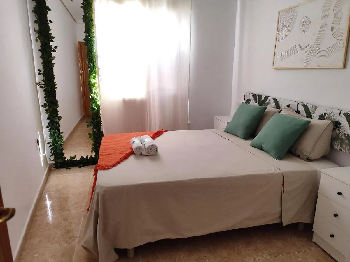 La Casa Del Patio En Pleno San Lorenzo Córdoba España